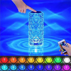 🌟 Lámpara de Cristal Diamante RGB – Toque Mágico de Luz para Tu Espacio